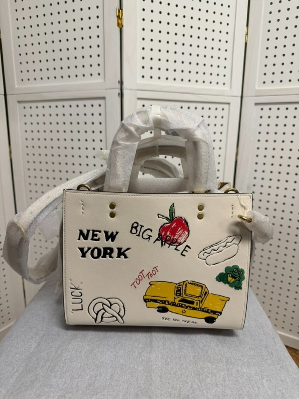 COACH Rogue 25 Leather Satchel Bag Sketch Print New York Chalk White Crossbody - Picture 4 of 11